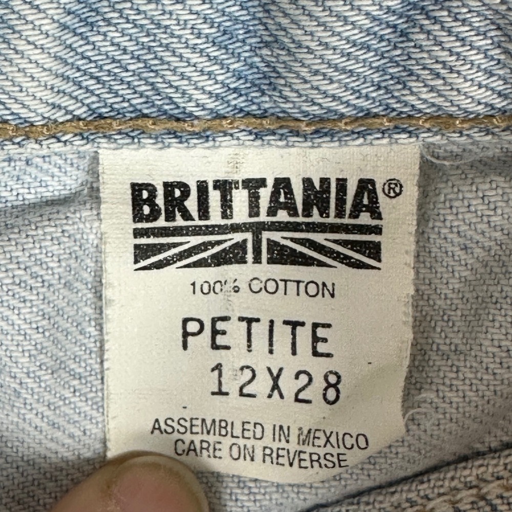 Brittania Vintage High Waisted Mom Jeans Light Wash Tapered Petite 12x28 Cotton - Picture 4 of 8
